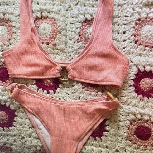 Pink Ribbed Bikini Set - Picture 1 of 2